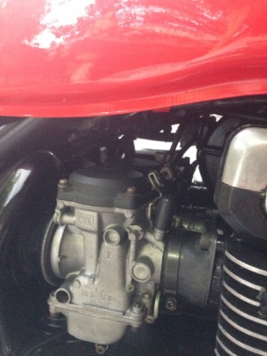 ขาย-แลก kawasaki zephyr400 ทะเบียน(ชื่อผมเอง)ขาย69,000บาท หรือแลกSR400 อินวอย สพม สนใจดูรถได้แถวรัชดา0875551797