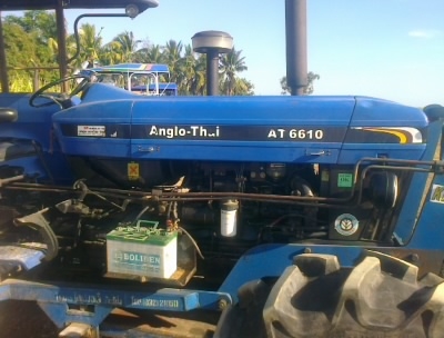 ขายรถไถ  FORD  รุ่น6610 AT 4X4 รถปี07   คานหน้าคาลาโล่ สนใจ0810076640