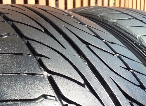 ยาง,205-45-17 DUNLOP-703 สภาพดีปี12ไม่ปะหนึ่งคู่ 1,800