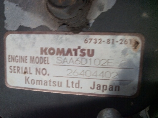 รถขุด Komatsu PC200-7 เครื่องยนต์: Komatsu 6 สูบ นำเข้าจากยุโรป สนใจโทร. 080-6565422 (หนิง)