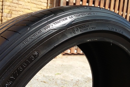 ยาง,255-35-18 NITTO NT830 สภาพเต็มปลายปี13หนึ่งเส้น 1,700