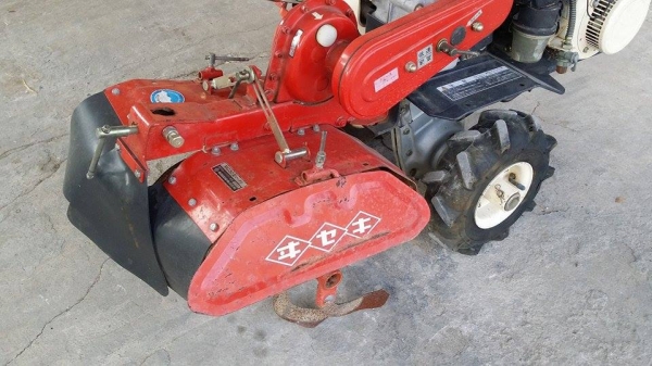 รถพรวนดิน ISEKI 300 เก่าญี่ปุ่น ขนาด 3 แรง เครื่องยนต์ติดง่าย สภาพสวย พร้อมใช้งาน สามารถหมุนแฮนด์แบบเดินหน้าและถอยหลังได้ รถพรวนดิน ISEKI 300 เก่าญี่ปุ่น ขนาด 3 แรง เครื่องยนต์ติดง่าย สภาพสวย พร้อมใช้งาน สามารถหมุนแฮนด์แบบเดินหน้าและถอยหลังได้