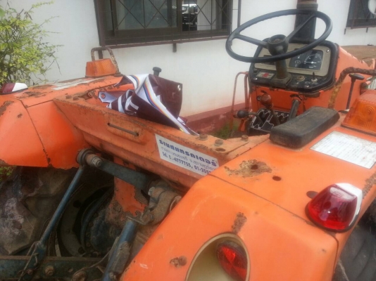 รถไถKUBOTA L2002DT-M 2เพลา สภาพดี สีเดิม มีหางลากให้ด้วย..รถพร้อมใช้