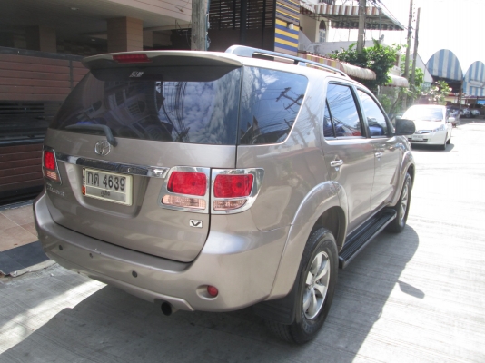 Toyota, fortuner 3.0g โฉม ปี05-08  at -06