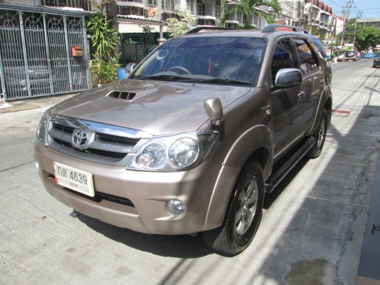 Toyota, fortuner 3.0g โฉม ปี05-08  at -06