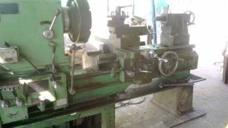 แท่นกลึง 6 ฟุต รุ่นหนัก สภาพสวย ๆ พร้อมใช้งาน ด่วน !!!! 98,000