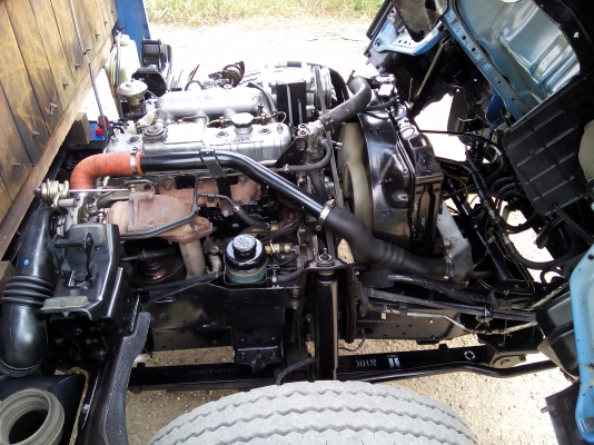 6 ล้อสั้น  *Euro.2*  ISUZU  NKR 100 แรงม้า+Turbo+Inter  *ยาว 3.20 ม. รถสวยเดิม+สวยจริง+พร้อมใช้งาน * รถห้างแท้ * มีเล่มพร้อม *