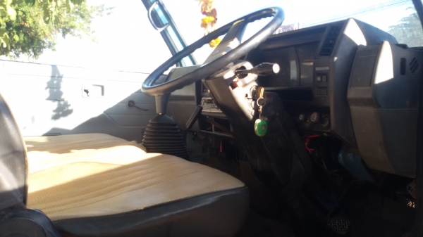 (ร้านรุ่งโรจน์ 082-1057078)ขาย 6 ล้อ ISUZU NKR 110 แรง รถห้างแท้ ครื่องแน่น แห้ง แรงดีสุดๆ แซสซีสวยๆ ไม่ผุ ไม่ดาม รถสวยเจ้าของเดิมใช้งานประจำ รถวิ่งดีขับดีคับ พร้อมโอนทั่วไทย พร้อมใช้งานทันที. (ร้านรุ่งโรจน์ 082-1057078)ขาย 6 ล้อ ISUZU NKR 110 แรง รถห้างแท้ ครื่องแน่น แห้ง แรงดีสุดๆ แซสซีสวยๆ ไม่ผุ ไม่ดาม รถสวยเจ้าของเดิมใช้งานประจำ รถวิ่งดีขับดีคับ พร้อมโอนทั่วไทย พร้อมใช้งานทันที.