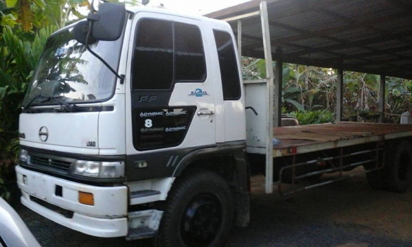 **700,000 บ.ต่อรอง**ขาย6ล้อพื้นเรียบ HINO FF1J 210HP สมอเงิน รถห้างแท้ ปี40 FF1JMKA JO8C-210แรง เครื่องเดิม เกียร์เดิม แน่นๆ แรงดี เกียร์ดี ไม่หลุด ช่วงล่างเดิมๆ คัสซีดี สวย ไม่ปะไม่ดาม กระบะพื้นเรียบ ยาว6.50ม. พื้นพอใช้ มีผุ หัวเก๋งสวย ภายในคอนโซลครบ พ.พ **700,000 บ.ต่อรอง**ขาย6ล้อพื้นเรียบ HINO FF1J 210HP สมอเงิน รถห้างแท้ ปี40 FF1JMKA JO8C-210แรง เครื่องเดิม เกียร์เดิม แน่นๆ แรงดี เกียร์ดี ไม่หลุด ช่วงล่างเดิมๆ คัสซีดี สวย ไม่ปะไม่ดาม กระบะพื้นเรียบ ยาว6.50ม. พื้นพอใช้ มีผุ หัวเก๋งสวย ภายในคอนโซลครบ พ.พ