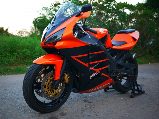ขาย Cbr400 พร้อมทะเบียนแท้ แฟริ่ง Rc212 เครื่องดีมาก