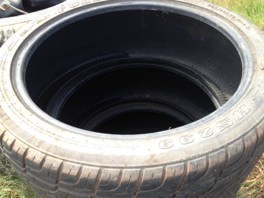 ขายยาง265/40Rขอบ22เส้นละ1000บาทยางปี12เดือน7คับ