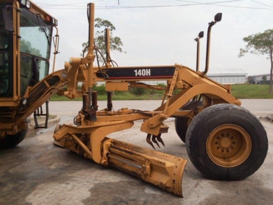 ขายครับ รถเกรด CAT 140H สภาพดีเก่านอก สนใจติดต่อ 098-246-3778 น๊อค ขายครับ รถเกรด CAT 140H สภาพดีเก่านอก สนใจติดต่อ 098-246-3778 น๊อค