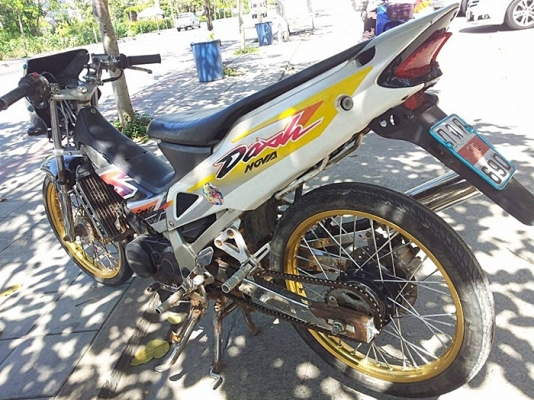 ขายได้ ขาย Honda Nova Dash