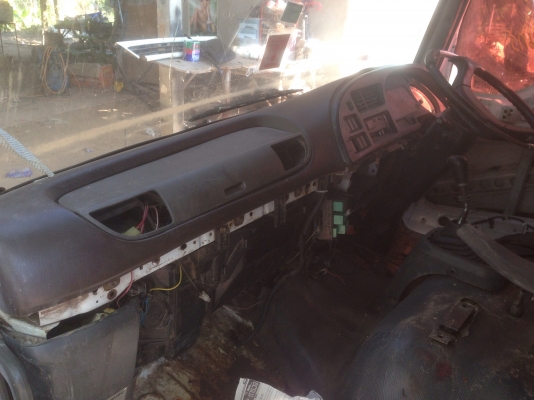 ขายหังเก๋ง อีซุซุ เดคก้า  (หัวยกลง)