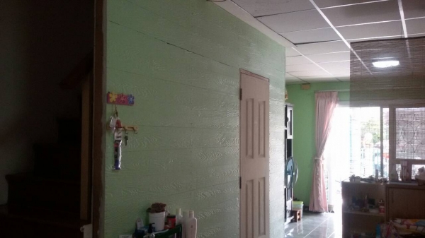 ขายทาวน์เฮ้าส์ ลาดกระบังใกล้สุวรรณภูมิ เนื้อที่ 25 ตรว หลังมุม