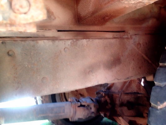 ISUZU TX 145 HP 6BB1 รถหัวยาวสิบล้อเพลาเดียว ท้ายลาดขึ้น PC 120, PC 150 ได้เลยครับ เครื่องแรงดีมากครับพร้อมลากพร้อมบรรทุกได้เลย ช่วงล่างแน่น ยางสภาพดีพร้อมบรรทุกพร้อมใช้งาน ไม่มีเล่มทะเบียน เอกสารสัญญาซื้อขาย ราคาต่อรองได้ครับ ISUZU TX 145 HP 6BB1 รถหัวยาวสิบล้อเพลาเดียว ท้ายลาดขึ้น PC 120, PC 150 ได้เลยครับ เครื่องแรงดีมากครับพร้อมลากพร้อมบรรทุกได้เลย ช่วงล่างแน่น ยางสภาพดีพร้อมบรรทุกพร้อมใช้งาน ไม่มีเล่มทะเบียน เอกสารสัญญาซื้อขาย ราคาต่อรองได้ครับ