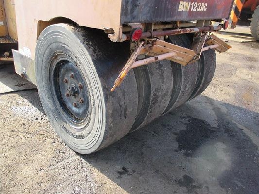 BW123AC # 222043 : รถบดสั่นสะเทือน 3.5 ตัน _สต๊อกรถนำเข้าค่ะ T.0813062283