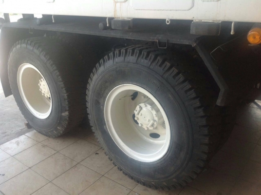 สิบล้อเมกก้าสวยๆ 260hp กระบะดั้มสวยมาก