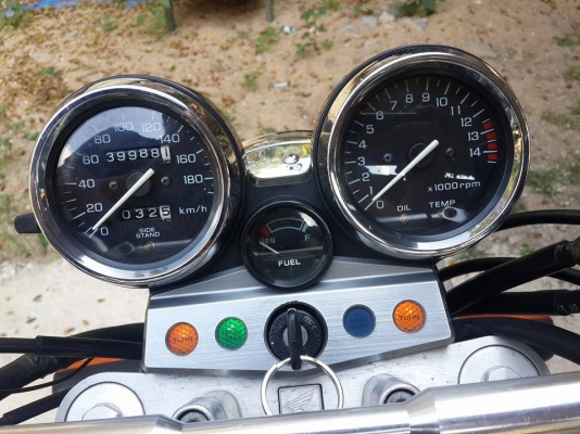 ขายด่วน SF400 ปี 96 สพม+อินวอย สภาพกริ้บ 90\% เพียง 52000 ขายด่วน SF400 ปี 96 สพม+อินวอย สภาพกริ้บ 90\% เพียง 52000