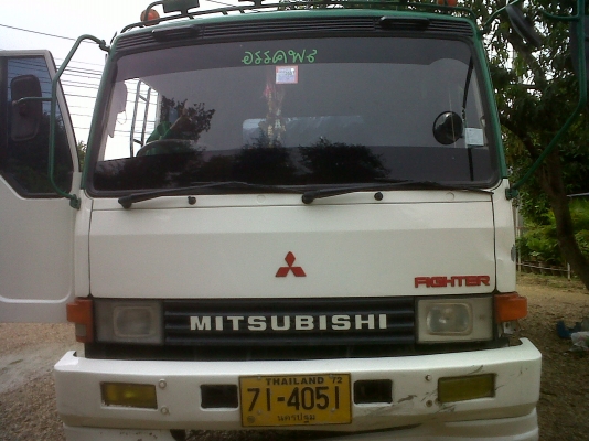 หัวรถสิบล้อ Misubishi FN527