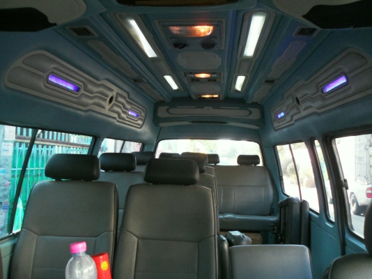 ขายรถตู้หัวจรวดหลังคาสูง 2Lดีเซล