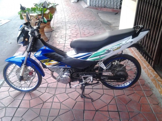 ขายฮอนด้าโซนิคมีทะเบียนโอนภาษีเต็มสนใจติดต่อสรกฤช091-8892274   086-0767308