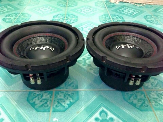 ซับ10นิ้ว HIP โครงหล่อ165/v2.5&quot;แม่เหล็กสองก้อน มือสองสภาพดีเดิมๆ เบสดีมาก. ขายคู่ละ 2550 บาท