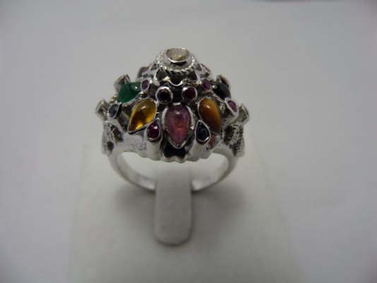 แหวนเงินนพเก้าพลอยแท้