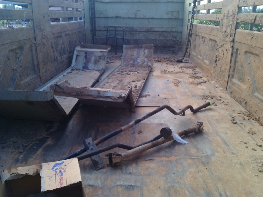 ขายด่วนกระบะดัมพ์สามมิตรพร้อมอุปกรณ์ครบชุด (ทีมงานรถคุณภาพ)