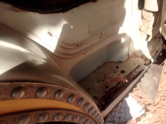 ISUZU JCM 145 HP 6BB1 สิบล้อเพลาเดียว เทรลเลอร์ท้ายลาดขึ้นแบ็คโฮร PC 120,PC 150 ได้เลยครับ เครื่องแรงดีมากไม่มีเยิ้ม หัวเก๋งไม่มีผุภายในเก๋งสวยครบ พวงมาลัยเพาเวอร์ ช่วงล่างเดิมๆคัชซีไม่มีผุไม่มีแตก ยางสภาพดี 60\% พร้อมใช้งานได้เลยไม่มีปัญหา เอกสารทะเบียนคร