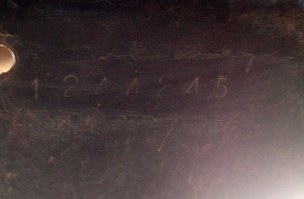 ISUZU JCM 145 HP 6BB1 สิบล้อเพลาเดียว เทรลเลอร์ท้ายลาดขึ้นแบ็คโฮร PC 120,PC 150 ได้เลยครับ เครื่องแรงดีมากไม่มีเยิ้ม หัวเก๋งไม่มีผุภายในเก๋งสวยครบ พวงมาลัยเพาเวอร์ ช่วงล่างเดิมๆคัชซีไม่มีผุไม่มีแตก ยางสภาพดี 60\% พร้อมใช้งานได้เลยไม่มีปัญหา เอกสารทะเบียนคร