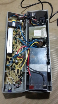 UPS เครื่องสำรองไฟฟ้า 1000VA.แบตเตอรี่เปลี่ยนใหม่7.5A