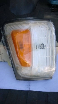 ไฟมุม Surf แท้ เก่าญี่ปุ่น ใส่ MIGHTY X รุ่นแก้มโป่