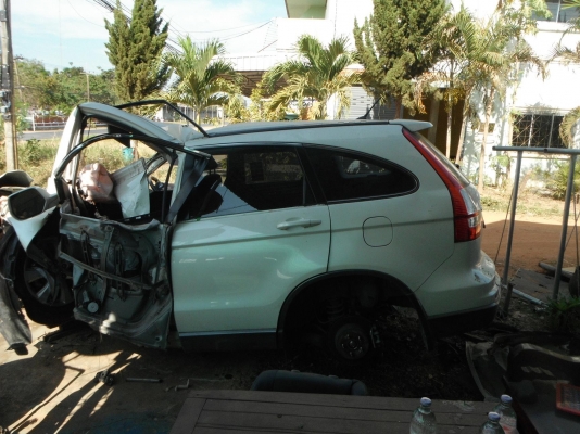 -ขายซาก crv เล่มแจ้งหยุด แยกขายทุกชิ้น -ขายซาก crv เล่มแจ้งหยุด แยกขายทุกชิ้น