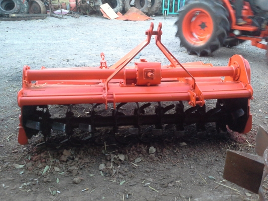 ขายโลตาลี่คูโบต้า180สภาพดีพร้อมใช้ครับ