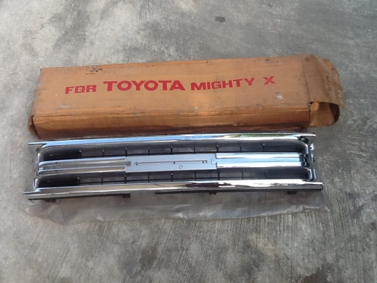 กระจังหน้าและไฟท้าย mighty x