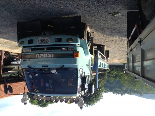 ขายด่วน isuzu rocky 175. เครน 3 ตัน