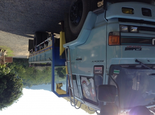 ขายด่วน isuzu rocky 175. เครน 3 ตัน