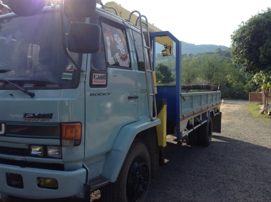 ขายด่วน isuzu rocky 175. เครน 3 ตัน