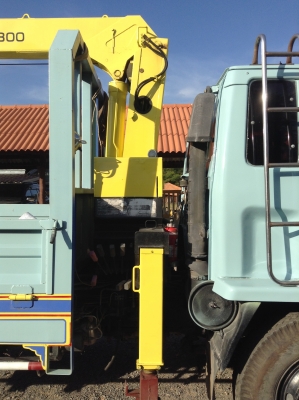 ขายด่วน isuzu rocky 175. เครน 3 ตัน