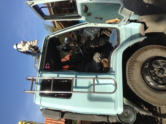 ขายด่วน isuzu rocky 175. เครน 3 ตัน