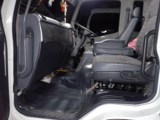 ขายดาว์นรถบรรทุกดั้มพ์สิบล้อFuso270ปี2556