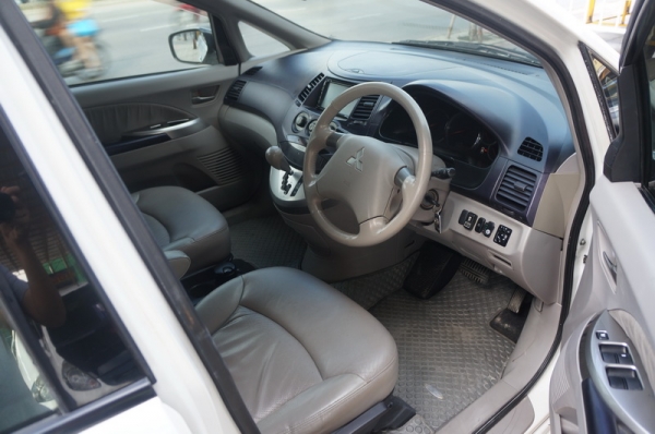 MITSUBISHI SPACE WAGON ปี 2005 ขายรถสวย ติดแก็ส LPG หัวฉีด ARIABG คู่ หน้า เบรคระบบ ABS ล้อ MAX แต่ง มีจอกับเครื่องเสียง1ชุด เบาะหนังสภาพดี เครื่องวิ่งดีมาก แอร์เย็น ช่วงล่างดี กระจกไฟฟ้า มีสปอรต์ไลท สีสวย ภายในสวย รถพร้อมใช้งาน จัดไฟแนนได้ ฟรีดาวน์