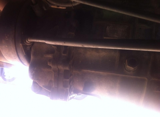 ขายหกล้อNPR เครื่อง4BE1 เบรคทิฟฟี่ พวงมาลัยพาวเวอร์ แอร์เย็นฉ่ำ เกียร็อกกี้6เกียเดินหน้า เฟืองท้ายFBR กระบะยาว4.50เมตร กว้าง2.30เมตร คัสซีสวย เครื่องดี พร้อมใช้ทะเบียนพร้อมโอน