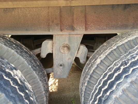 ขายหาง พื้นเรียบ 3 เพลา.  ปี 54  สนใจติดต่อ 081 - 6079515