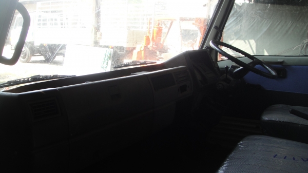 คุณเกม หนองบัวลำภู จองแล้ว หัว HINO  ฃุปเปอร์เสี่ย สีใหม่ เบาะใหม่ ขาดีดหน้า-หลัง ของครบ ราคาถูก