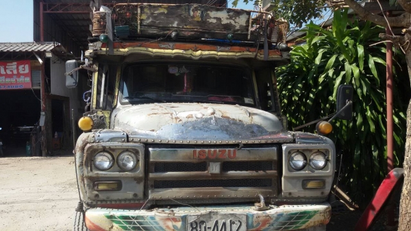 สิบล้อหัวยาว isuzu เครื่อง 6BD เกียร์ ร็อค เฟื้องท้ายฟูโซ่ เครื่องดีคันชีสวย