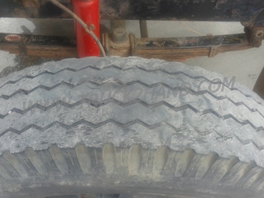 รถบรรทุก 6 ล้อดั้ม HINO KL300  165  แรงม้า   6  สูบ   พวงมาลัยพาวเวอร์