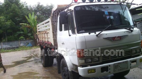 รถบรรทุก 6 ล้อดั้ม HINO KL300  165  แรงม้า   6  สูบ   พวงมาลัยพาวเวอร์