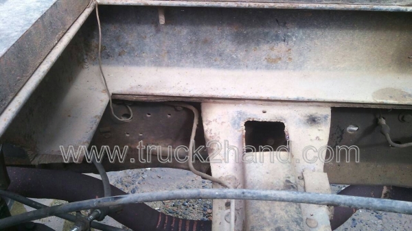 รถบรรทุก 6 ล้อดั้ม HINO KL300  165  แรงม้า   6  สูบ   พวงมาลัยพาวเวอร์